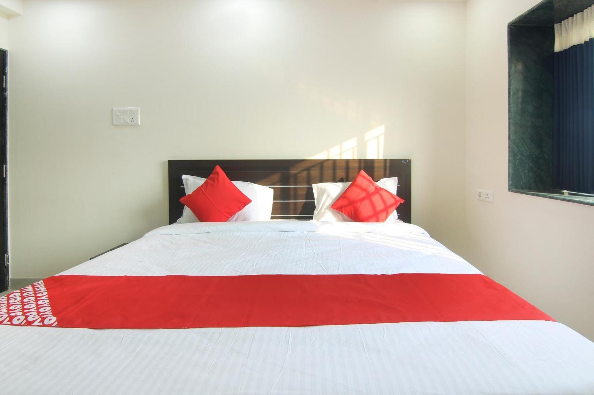 Hotel O Villa 31 Akot 外观 照片
